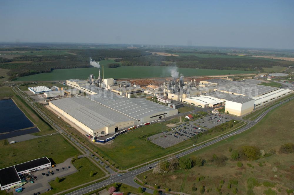 Aerial photograph Heiligengrabe - Blick auf die Produtionsstätte der Kronotex GmbH & Co. KG. Die Firma wurde 1992 gegründet und produzirt seit dem MDF-Platten. 1995 wurden Laminatfußböden in das Sortiment aufgenommen. Das Unternehmen zählt zu einem der weltweit bedeutensten Hersteller in der Branche. Kontakt: Kronotex GmbH & Co. KG, Wittstocker Chaussee 1, 16909 Heiligengrabe, Tel. 033962 / 69 - 0