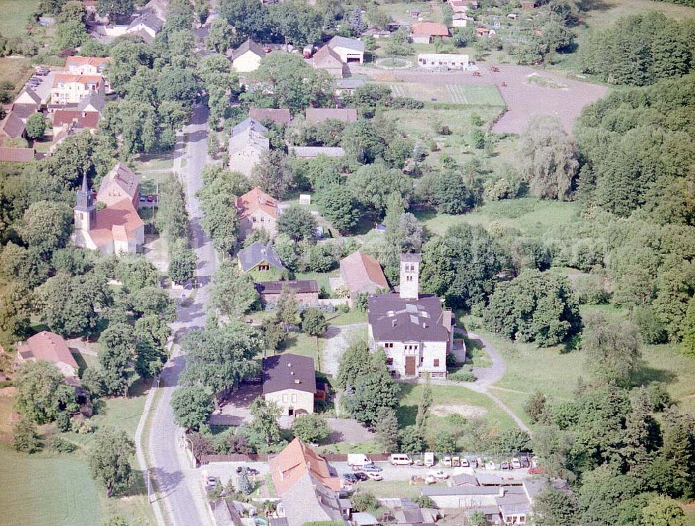 Hoppegarten / Brandenburg from above - Schloß Hoppegarten - ein Projekt der ADDIT Bau-Projekt GmbH & Co in Alt Kaulsdorf 107 in 12621 Berlin. Tel.: 030-5654900 / Fax.: 030-56549099