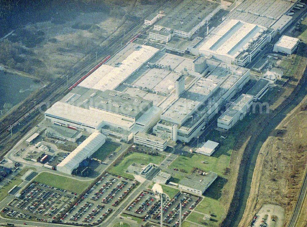 Aerial image Eisenach / Thüringen - Blick auf das Opelwerk in Eisenach. In dem eisenacher Opelwerk produzieren ca. 1900 Mitarbeiter den Opel Corsa. Opel ist seit 1992 in Eisenach mit der Opel Eisenach GmbH vertreten. Kontakt: Opel Eisenach GmbH, Adam-Opel-Strasse 100, 99817 Eisenach, Tel. +49(0)3691 66-0, Fax +49(0)3691 66-1121