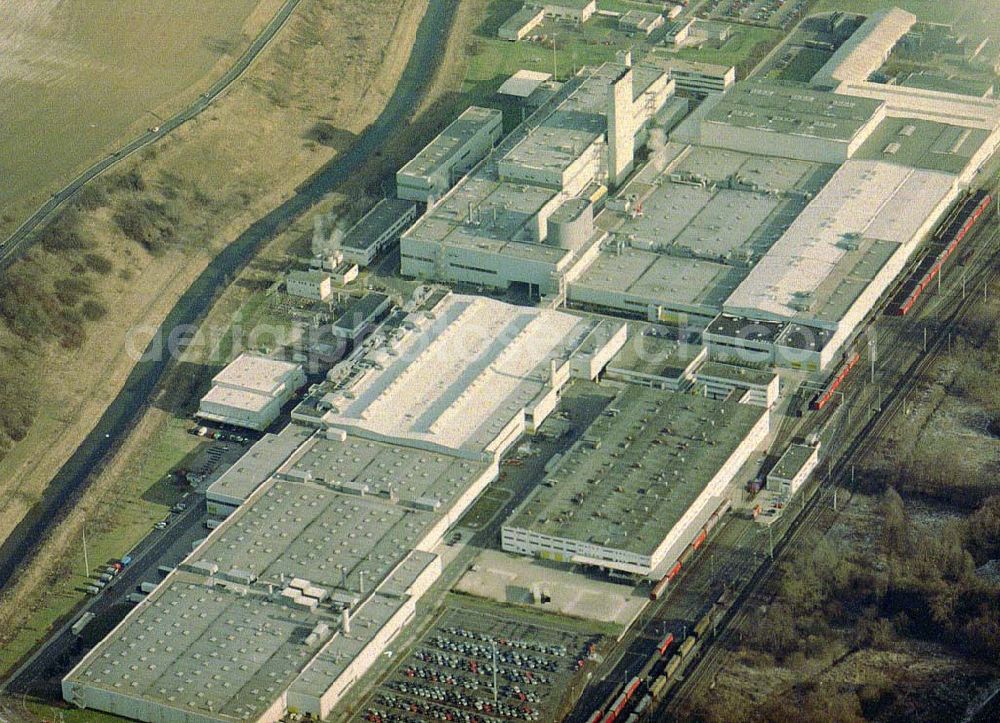 Eisenach / Thüringen from the bird's eye view: Blick auf das Opelwerk in Eisenach. In dem eisenacher Opelwerk produzieren ca. 1900 Mitarbeiter den Opel Corsa. Opel ist seit 1992 in Eisenach mit der Opel Eisenach GmbH vertreten. Kontakt: Opel Eisenach GmbH, Adam-Opel-Strasse 100, 99817 Eisenach, Tel. +49(0)3691 66-0, Fax +49(0)3691 66-1121