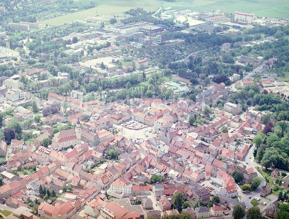 Aerial image Bischofswerda / Sachsen - Stadtzentrum mit dem Marktplatz in Bischofswerda / sachsen. Im Hintergrund der Gewerbepark und Behördenzentrum der MAX AICHER GmbH Umwelttechnik am Drebnitzer Weg 4 in 01877 Bischofswerda. (Tel.: 03594-810).