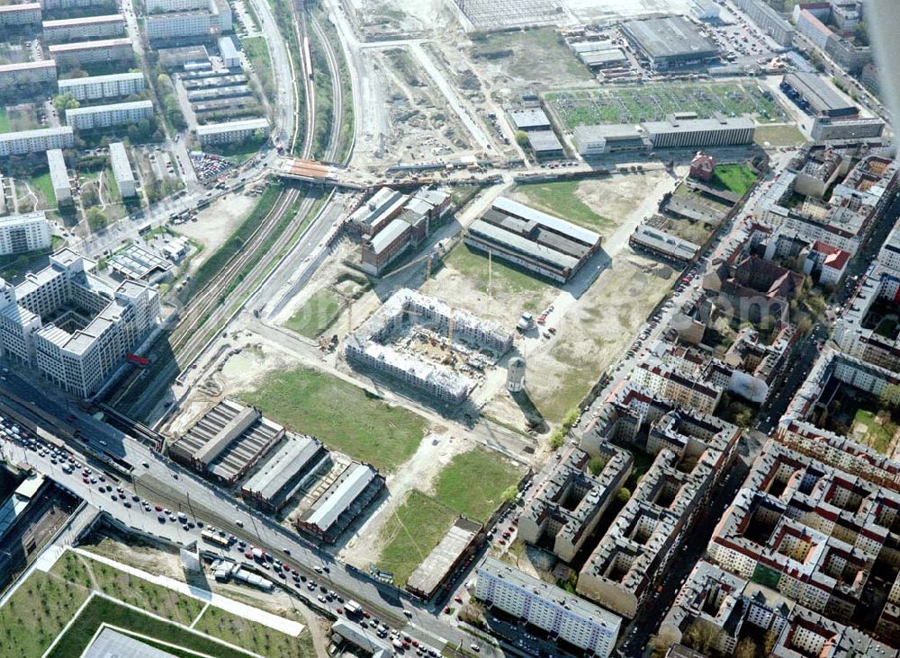 Berlin - Lichtenberg from the bird's eye view: Stadtentwicklungsgebiet an der Eldenaer Straße / Landsberger Allee in Berlin - Lichtenberg (Gelände der alten Schlachthöfe) - ein Projekt der SES Stadtentwicklungsgesellschaft Eldenaer Straße mbH, Thaerstraße 3ß / 31 in 10249 BERLIN, Tel.: 030 42846133