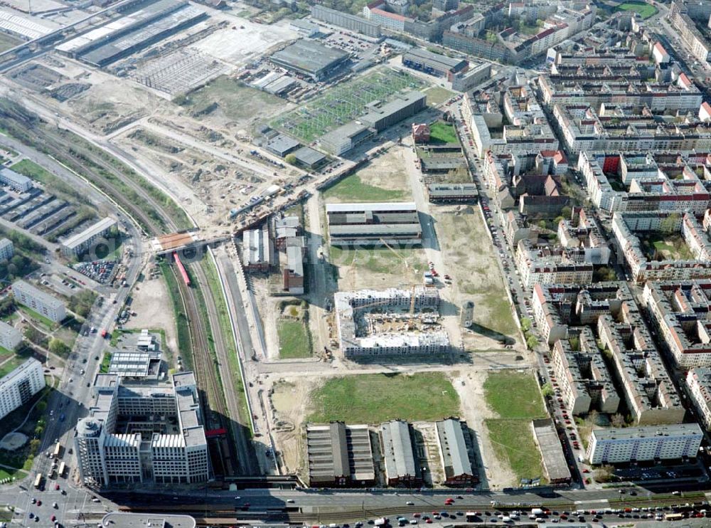 Aerial image Berlin - Lichtenberg - Stadtentwicklungsgebiet an der Eldenaer Straße / Landsberger Allee in Berlin - Lichtenberg (Gelände der alten Schlachthöfe) - ein Projekt der SES Stadtentwicklungsgesellschaft Eldenaer Straße mbH, Thaerstraße 3ß / 31 in 10249 BERLIN, Tel.: 030 42846133