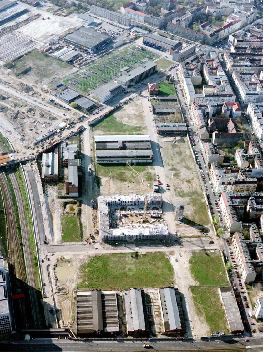 Aerial photograph Berlin - Lichtenberg - Stadtentwicklungsgebiet an der Eldenaer Straße / Landsberger Allee in Berlin - Lichtenberg (Gelände der alten Schlachthöfe) - ein Projekt der SES Stadtentwicklungsgesellschaft Eldenaer Straße mbH, Thaerstraße 3ß / 31 in 10249 BERLIN, Tel.: 030 42846133