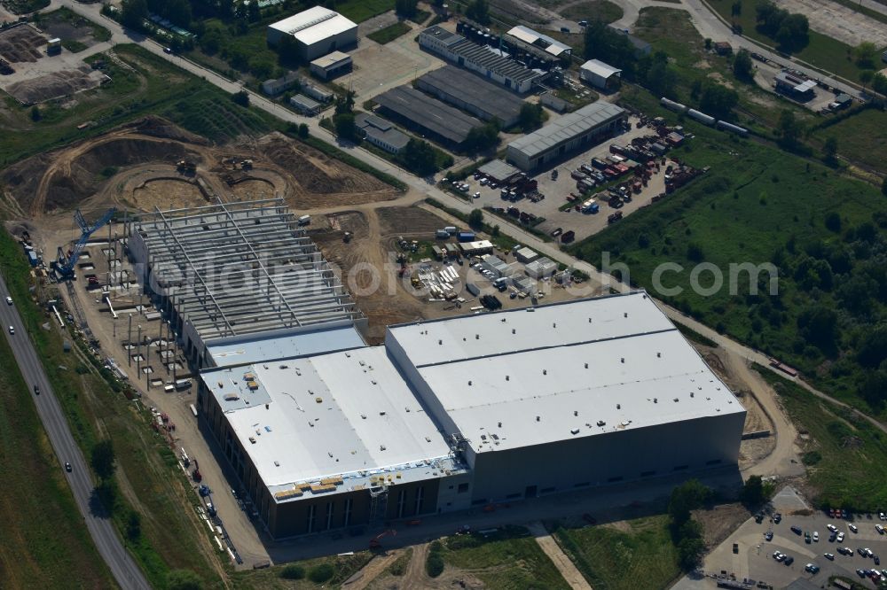 Hoppegarten from the bird's eye view: View of the new construction of the Europazentrale Clinton in Hoppegarten in the state of Brandenburg