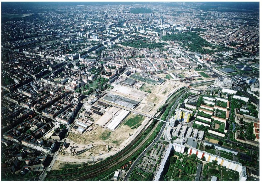 Aerial image Berlin - Lichtenberg - Stadtentwicklungsgebiet an der Eldenaer Straße / Landsberger Allee in Berlin - Lichtenberg (Gelände der alten Schlachthöfe) - ein Projekt der SES Stadtentwicklungsgesellschaft Eldenaer Straße mbH, Thaerstraße 3ß / 31 in 10249 BERLIN, Tel.: 030 42846133