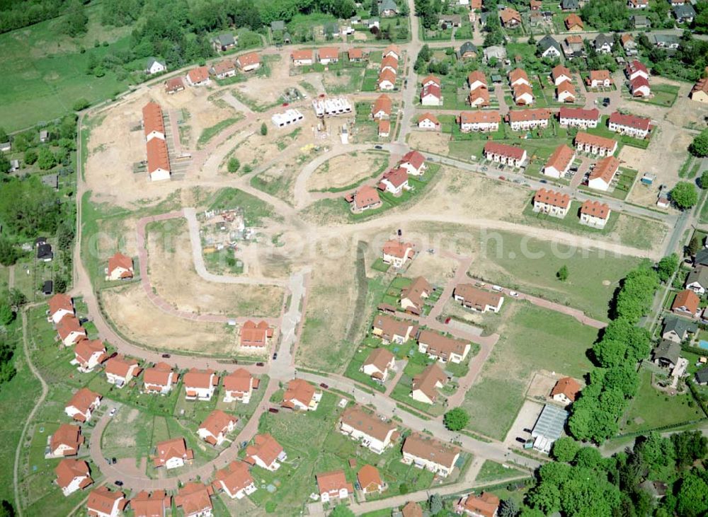 Schildow / Brandenburg from above - Wohngebiet Schildower Pfaffenwald der Schildow Wohnungsbau GmbH & Co KG an der Franz - Schmidt-Straße 30 in 16552 Schildow. 033056-89857