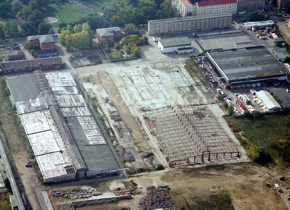 Aerial image Berlin - Lichtenberg - Alte Schlachthöfe auf dem Geleände des Stadtentwicklungsgebiet an der Eldenaer Straße / Landsberger Allee in Berlin - Lichtenberg (Gelände der alten Schlachthöfe) - ein Projekt der SES Stadtentwicklungsgesellschaft Eldenaer Straße mbH, Thaerstraße 3ß / 31 in 10249 BERLIN, Tel.: 030 42846133