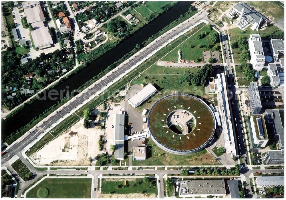 Aerial image Berlin - Gelände des Berliner Elektronenspeicherring-Gesellschaft für Synchrotronstrahlung mbH (BESSY (030) 82004-0 Albert-Einstein-Str 15, 12489 Berlin BERLIN