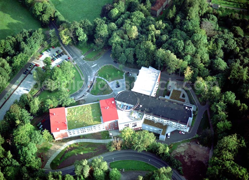 Aerial image Friedrichroda / Thüringen - 07.09.2002 Gelände des Krankenhaus Waltershausen-Friedrichroda GmbH (03623) 350-0 Reinhardsbrunner Str. 14 99894 Friedrichroda