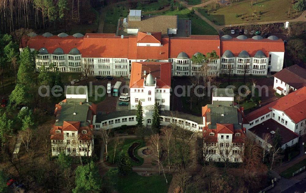 Birkenwerder from the bird's eye view: Krankenhäuser Asklepios Klinik Birkenwerder Fachklinik für Orthopädie (03303) 522-0 Hubertusstr. 12 16547 Birkenwerder