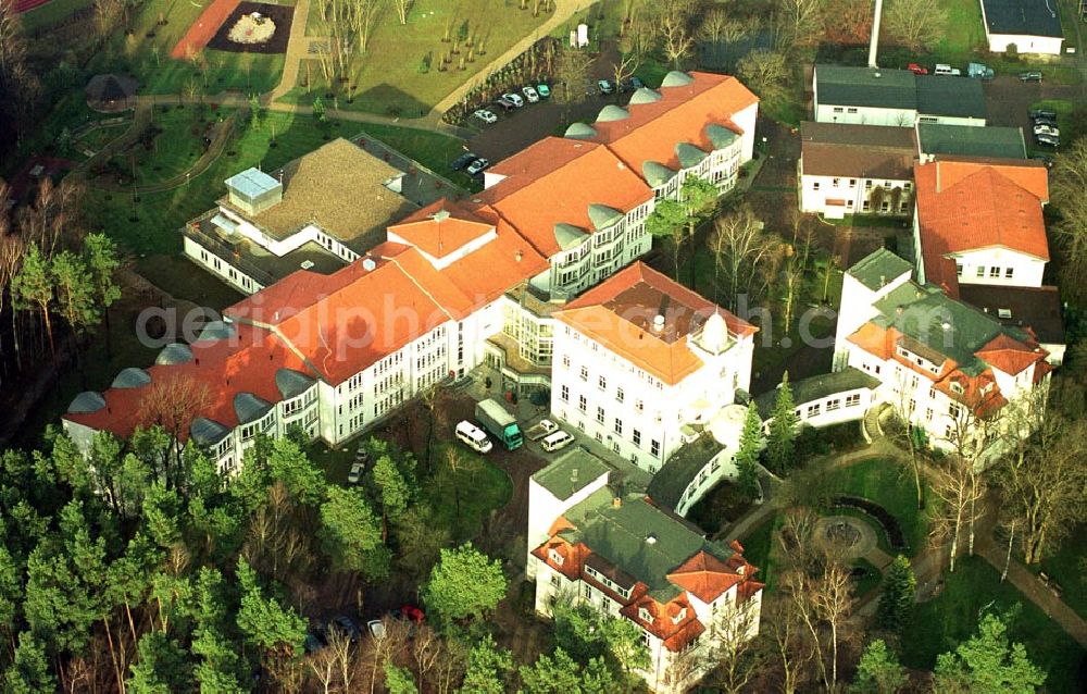 Birkenwerder from above - Krankenhäuser Asklepios Klinik Birkenwerder Fachklinik für Orthopädie (03303) 522-0 Hubertusstr. 12 16547 Birkenwerder