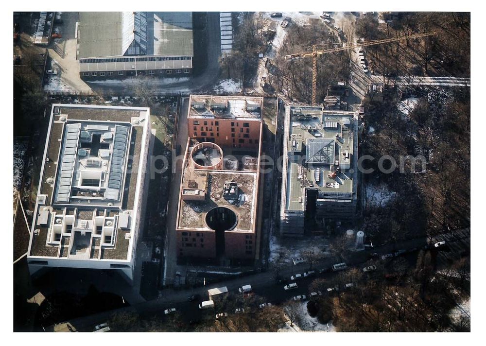 Aerial image Berlin - Tiergarten - Landesvertretung Baden-Würtemberg, Indische Botschaft, Bau der Botschaft der Republik Südafrika an der Tiergartenstraße 17A, 18 in Berlin Tiergarten. Ein Projekt der Firma FÜSSLER GmbH & Co (Weinbrennerstraße 18 in 76135 Karlsruhe, Tel.: 0721-85004133)