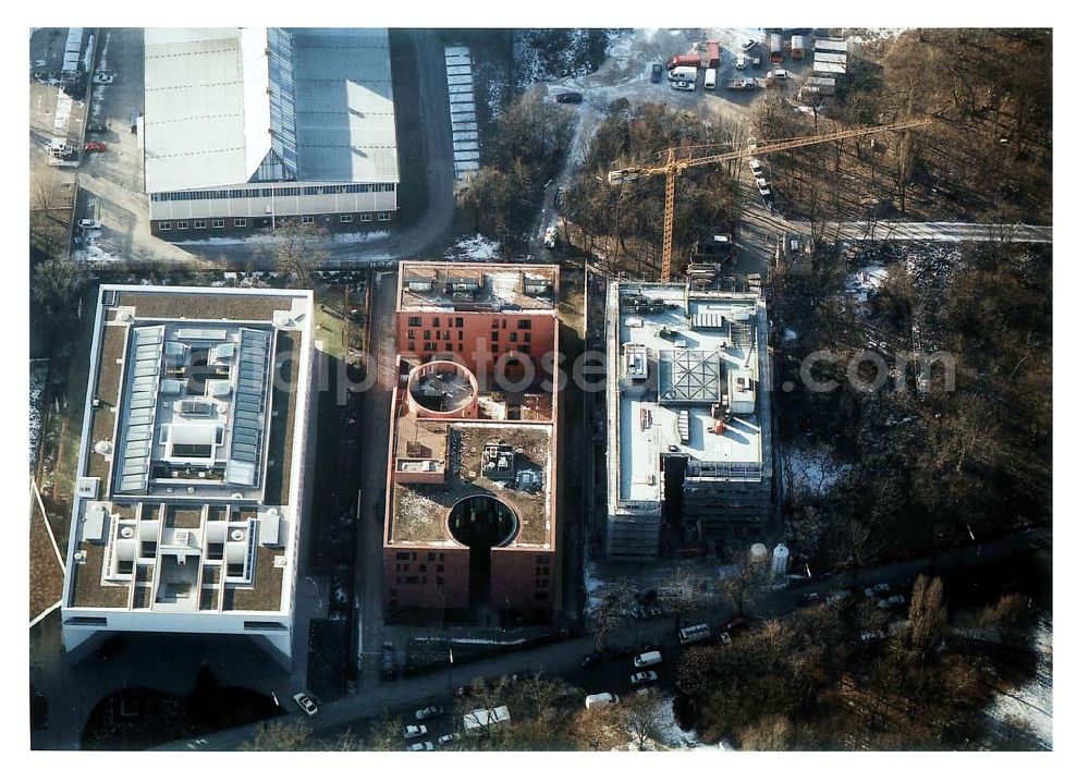 Aerial photograph Berlin - Tiergarten - Landesvertretung Baden-Würtemberg, Indische Botschaft, Bau der Botschaft der Republik Südafrika an der Tiergartenstraße 17A, 18 in Berlin Tiergarten. Ein Projekt der Firma FÜSSLER GmbH & Co (Weinbrennerstraße 18 in 76135 Karlsruhe, Tel.: 0721-85004133)