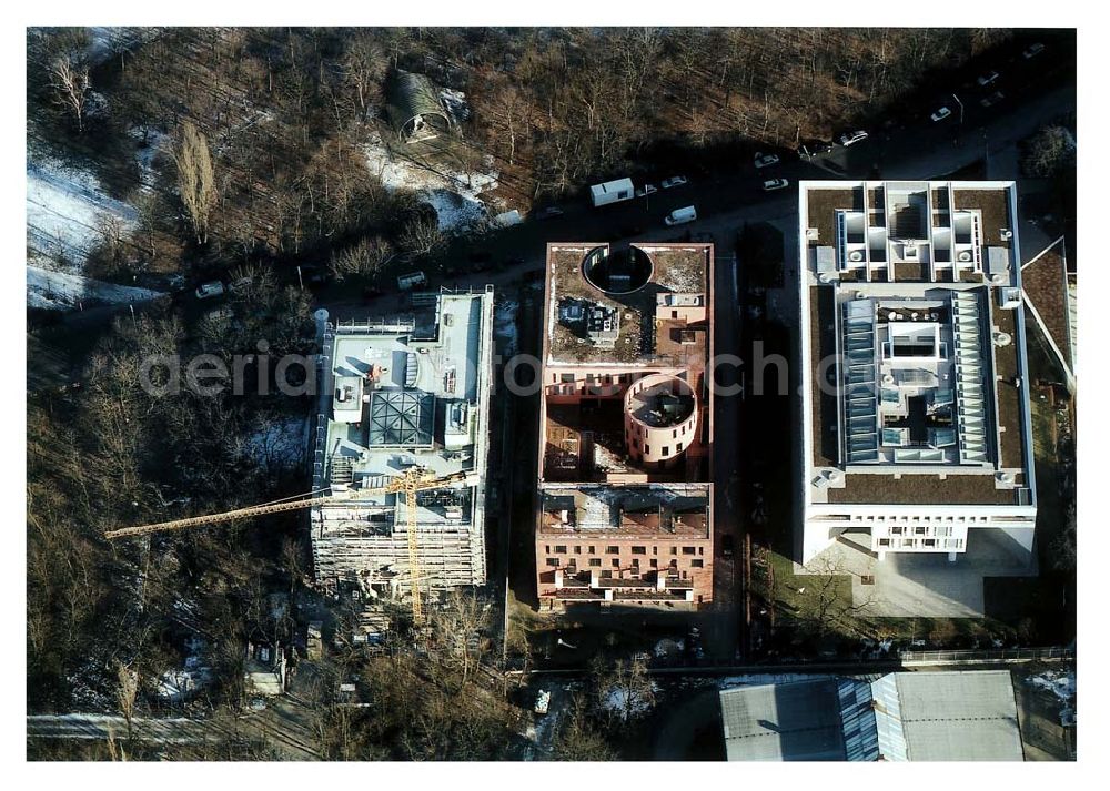 Berlin - Tiergarten from above - Landesvertretung Baden-Würtemberg, Indische Botschaft, Bau der Botschaft der Republik Südafrika an der Tiergartenstraße 17A, 18 in Berlin Tiergarten. Ein Projekt der Firma FÜSSLER GmbH & Co (Weinbrennerstraße 18 in 76135 Karlsruhe, Tel.: 0721-85004133)