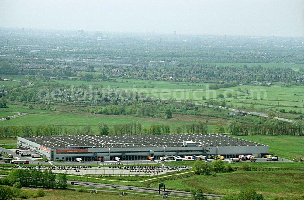 Aerial image Berlin - Pankow - 02.Mai 2003 Logistikzentrum der BLEG im Gewerbegebiet Pankow- Nord an der Autobahnabfahrt Pankow am nördlichen Berliner Ring.