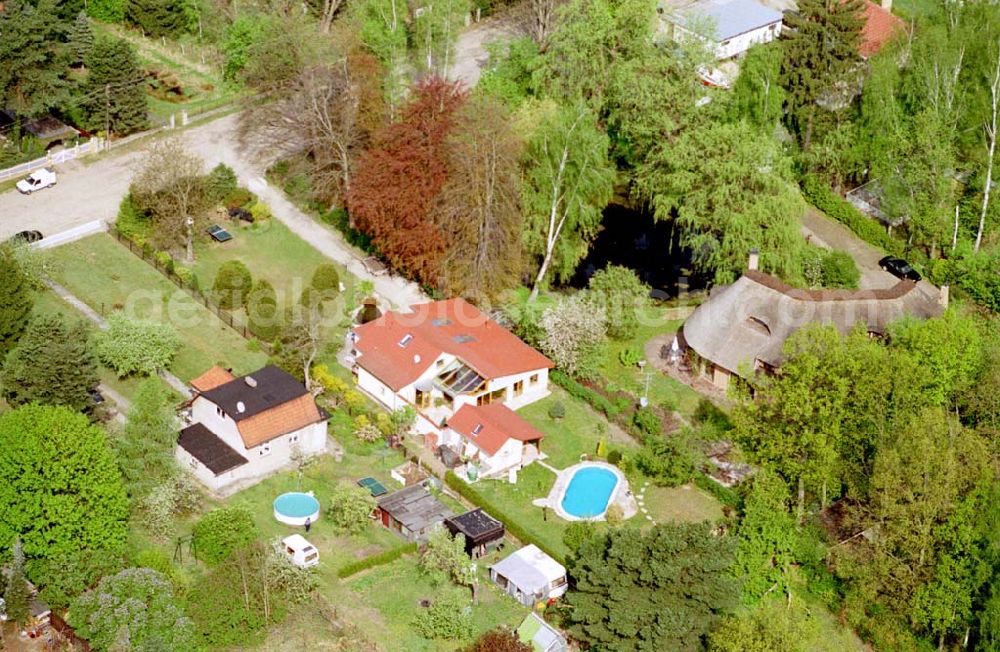 Schildow / Brandenburg from above - 02.Mai 2003 Schildow / Brandenburg (nördl. von Berlin) Wohnhaus der Fam. Rücker In den Klötzen Nr. 11 in Schildow / BRB