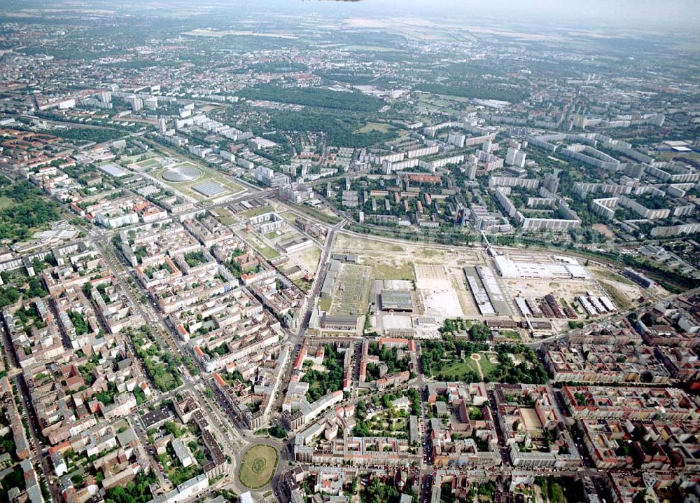 Aerial image Berlin - Friedrichshain - Stadtentwicklungsgebiet an der Eldenaer Straße / Landsberger Allee in Berlin Friedrichshain (Gelände der alten Schlachthöfe) - ein Projekt der SES Stadtentwicklungsgesellschaft Eldenaer Straße mbH, Thaerstraße 30/31 in 10249 BERLIN, Tel.: 030 42846133