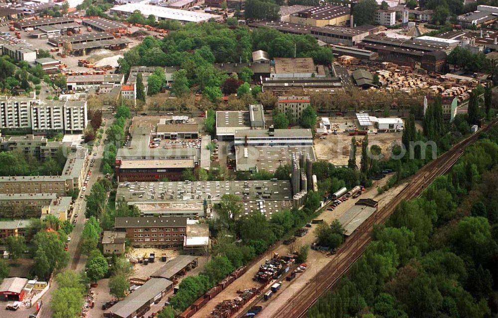 Aerial image Berlin-Reinickendorf - Werksgelände der Firma GERB Schwingungsisolierungen GmbH in der Roedernallee 174 bis 176 in 13407 Berlin / Tel.: 030,41910