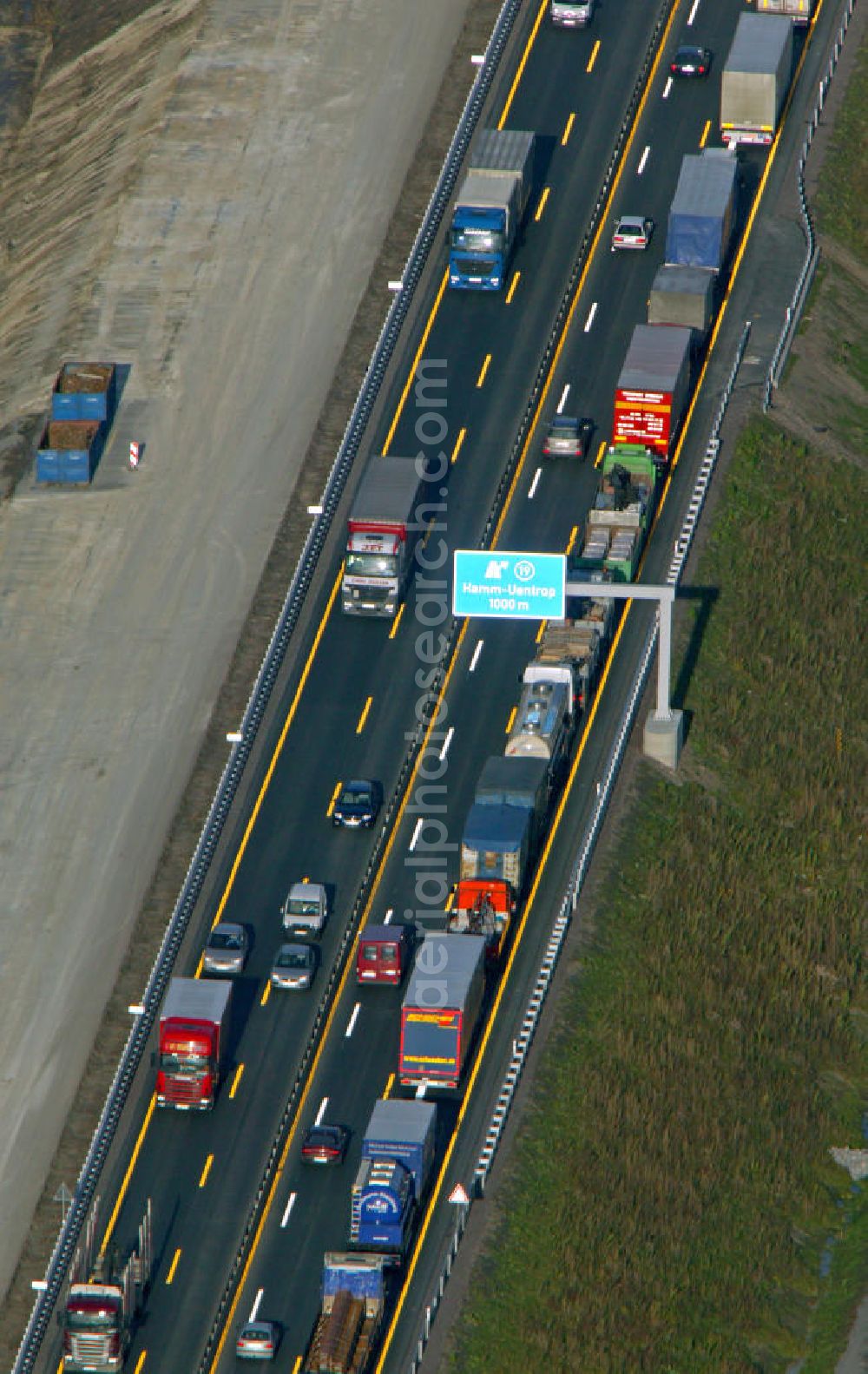 Aerial photograph Hamm - Stau auf der A2 Autobahn bei Hamm in Nordrhein-Westfalen. Traffic jam on the A2 motorway in the near of Hamm in North Rhine-Westphalia.