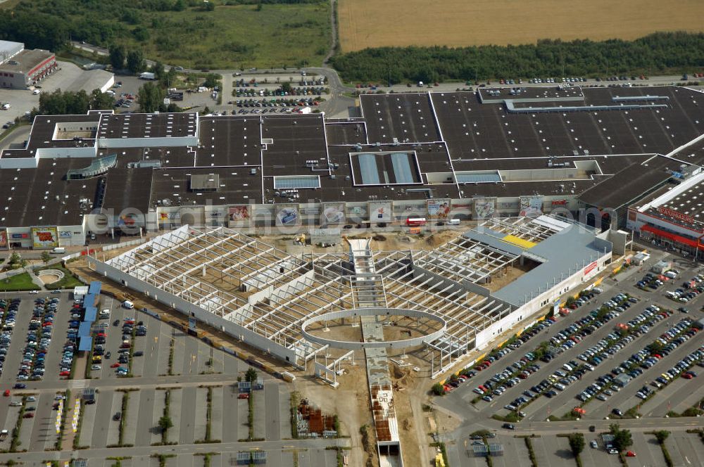 Aerial image Wildau - Blick auf das A10 Center mit dem im Dezember 2008 gestoppten noch nicht fertiggestelltem Erweiterungsbau. Im August 2009 stellte die Objektgesellschaft S.a.r.l. & Co. KG einen Insolvenzantrag.