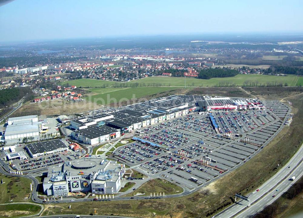 Aerial photograph Wildau - 30.03.05 Wildau das A10 Center bei Wildau am Berliner Ring vor den Toren Berlins. Die Anzahl der Einwohner stieg in den letzten 12 Jahren um 30% und liegt derzeit bei 9.300.