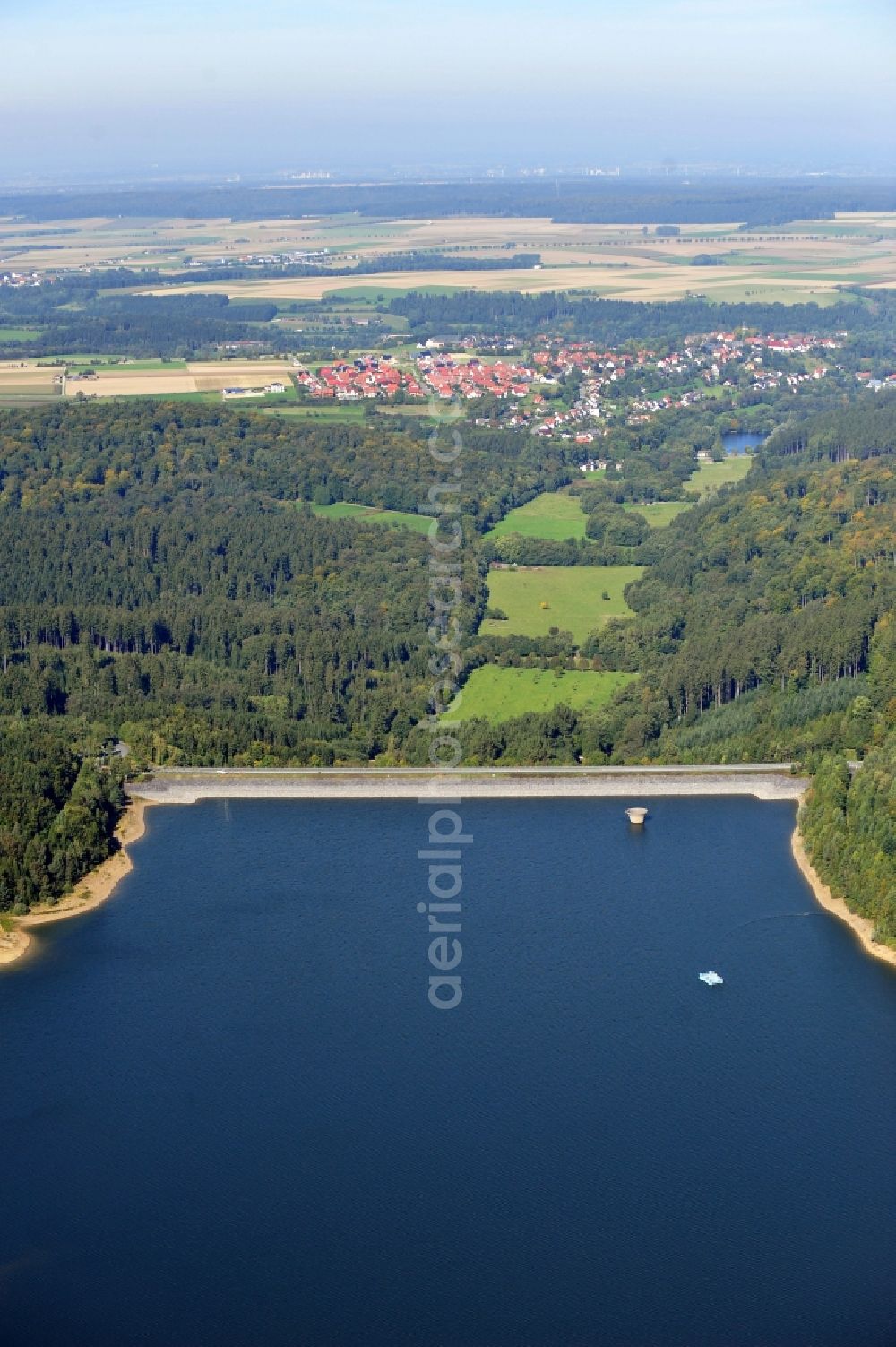 Bad Wünnenberg from the bird's eye view: View of Aabachtalsperre in Bad Wuennenberg in the state North Rhine-Westphalia