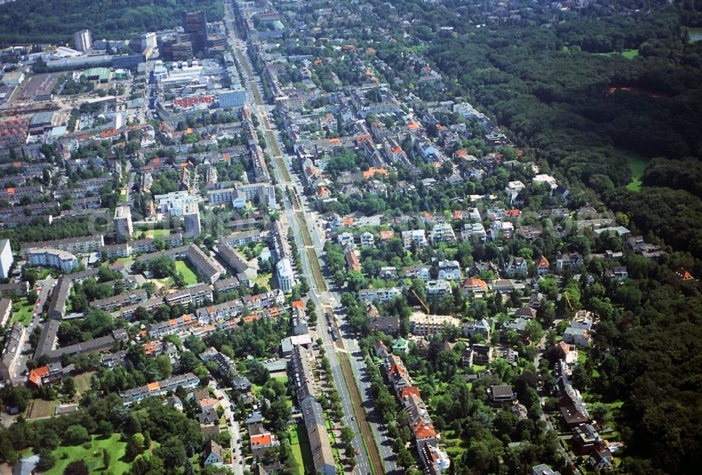 Köln from the bird's eye view: Residential areas along the Aachener Strasse in brown field district of Cologne in North Rhine-Westphalia