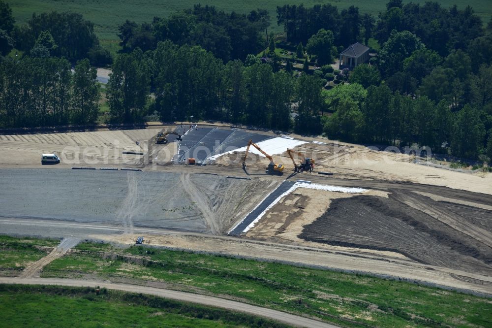 Aerial photograph Panketal OT Schwanebeck - Restoration and filling works on the BSR - waste landfill Schwanebeck in Panketal in Brandenburg