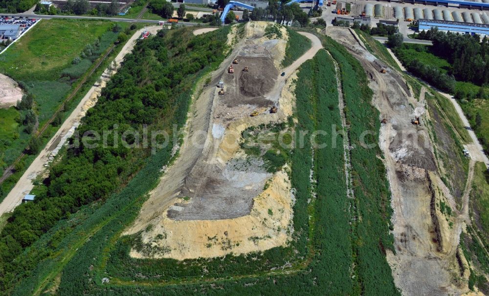 Warschau from above - View of the waste disposal Góra ?mieciowa in Warsaw in the voivodeship Masowien in Poland