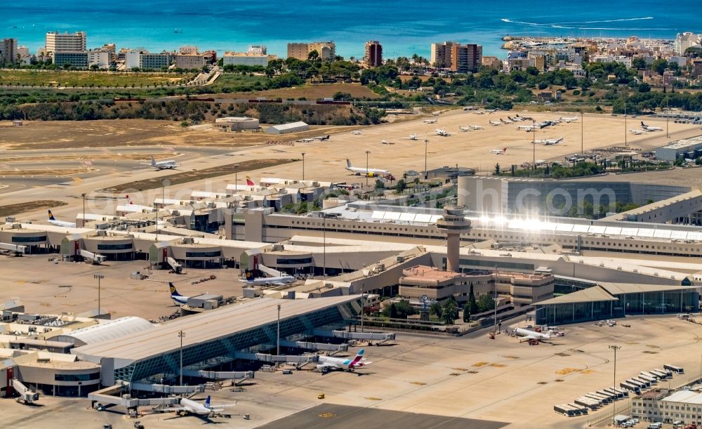 Palma from above - Dispatch building and terminals on the premises of the airport Sant Joan in the district Llevant de Palma District in Palma in Balearische Insel Mallorca, Spain