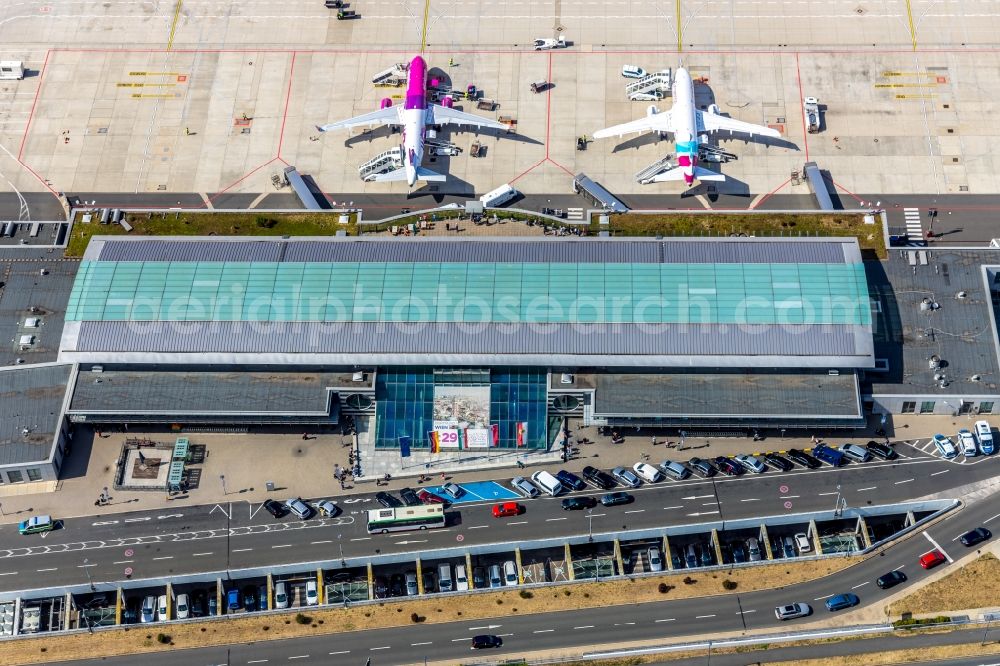 Dortmund from the bird's eye view: Dispatch building and terminals on the premises of the airport in Dortmund in the state North Rhine-Westphalia, Germany