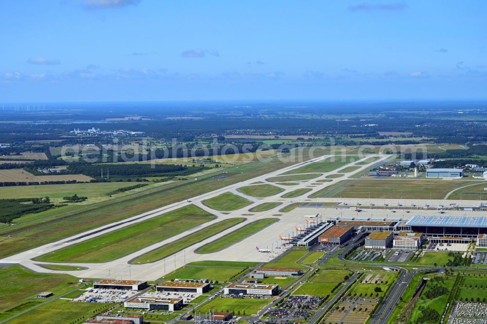 Aerial image Schönefeld - Dispatch building and terminals on the premises of the airport BER in Schoenefeld in the state Brandenburg