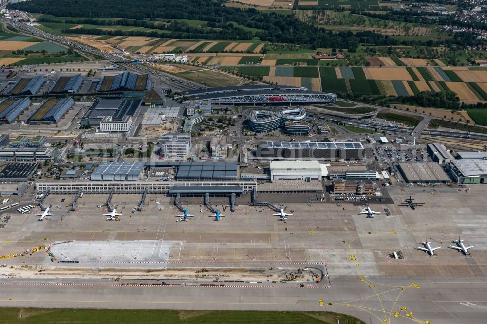 Aerial image Leinfelden-Echterdingen - Dispatch building and terminals on the premises of the airport Stuttgart in Leinfelden-Echterdingen in the state Baden-Wuerttemberg, Germany