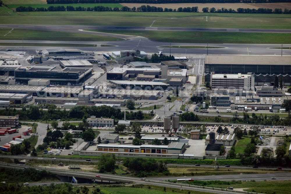 Aerial photograph Wien - Dispatch building and terminals on the premises of the airport Schwechat in Vienna in Lower Austria, Austria