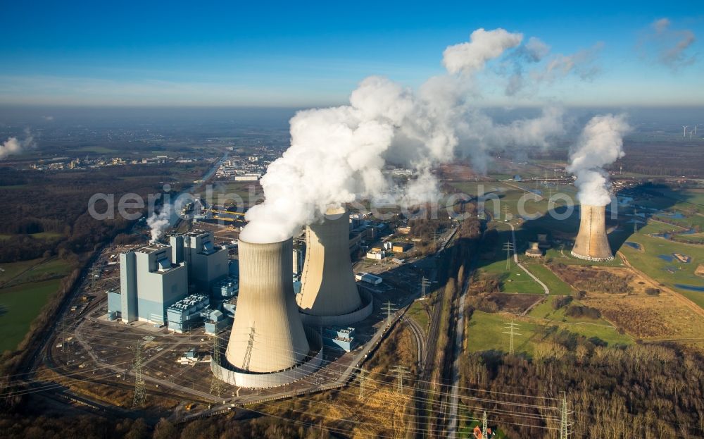 Aerial image Hamm - Exhaust gas clouds of coal-fired power plant RWE Power Gersteinwerk in Hamm in North Rhine-Westphalia