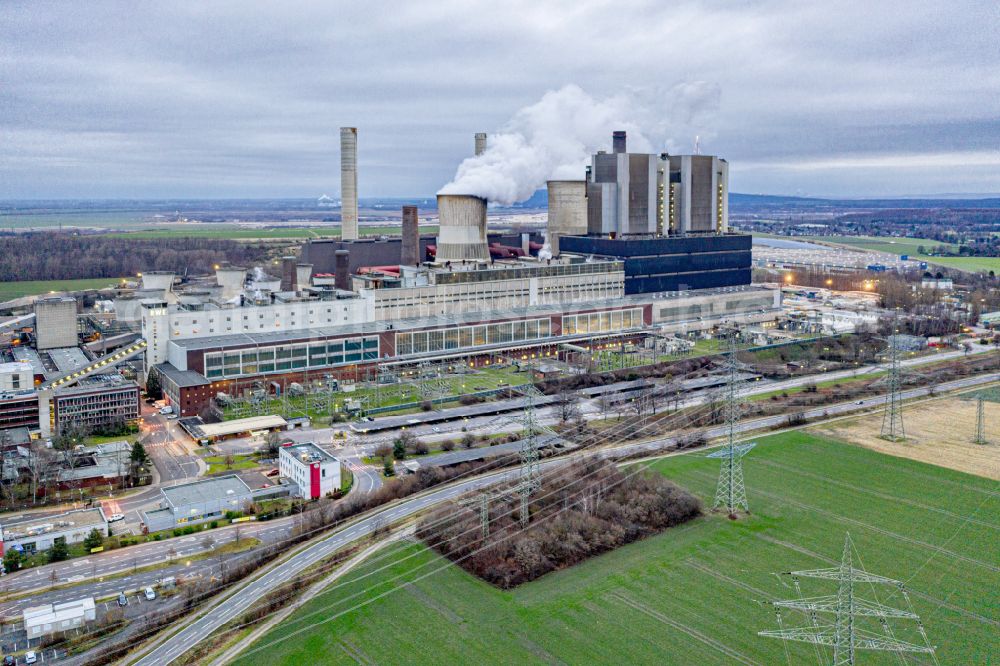 Aerial photograph Eschweiler - White exhaust smoke plumes from the power plants and exhaust towers of the coal-fired cogeneration plant on street Am Kraftwerk in the district Weisweiler in Eschweiler in the state North Rhine-Westphalia, Germany