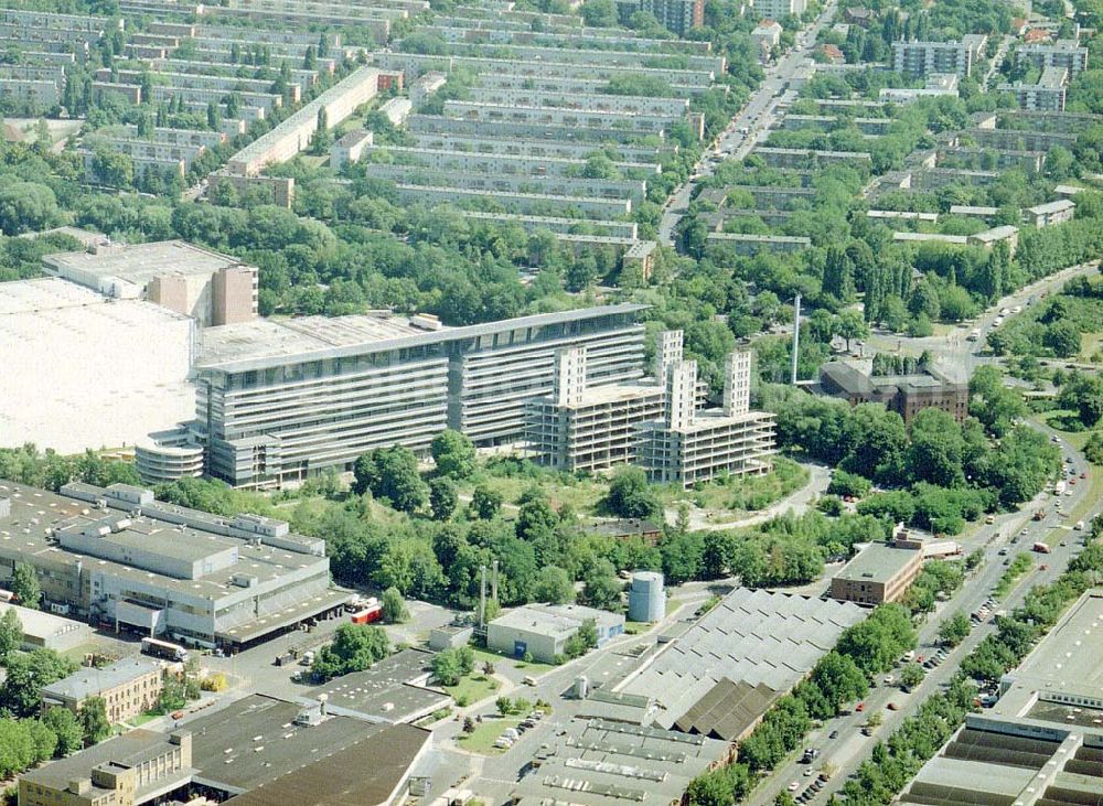 Aerial image Berlin - Spandau - Abgebrochener Rohbau eines Büro- und Geschäftszentrums der HERLITZ AG in Berlin - Spandau.