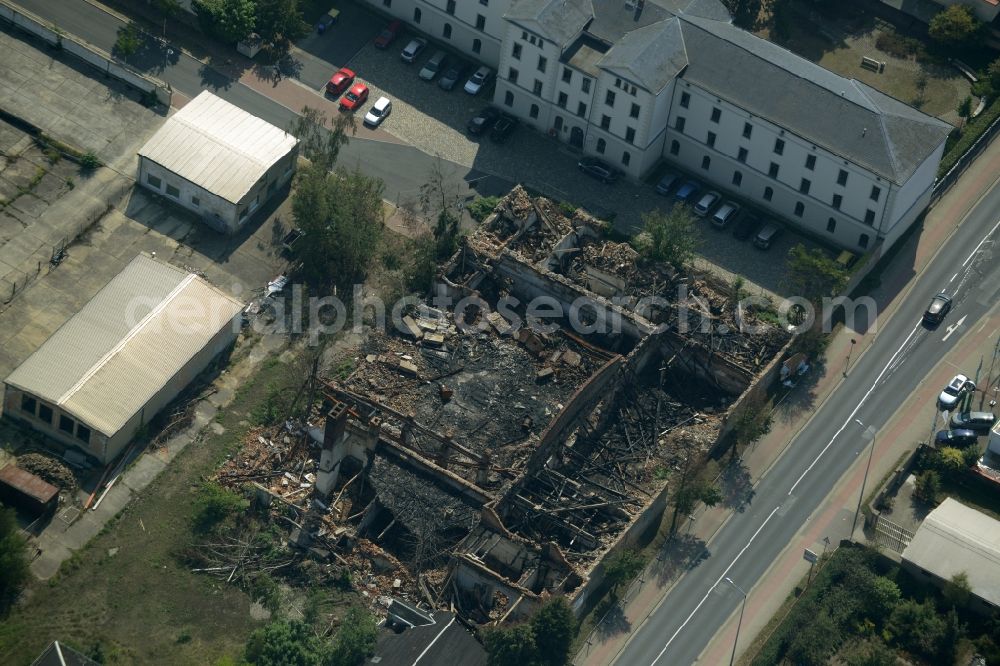 Aerial image Großenhain - Demolished buildings on Elsterwerdaer Strasse in Grossenhain in the state of Saxony. The buildings are part of a larger complex on Remonteplatz square