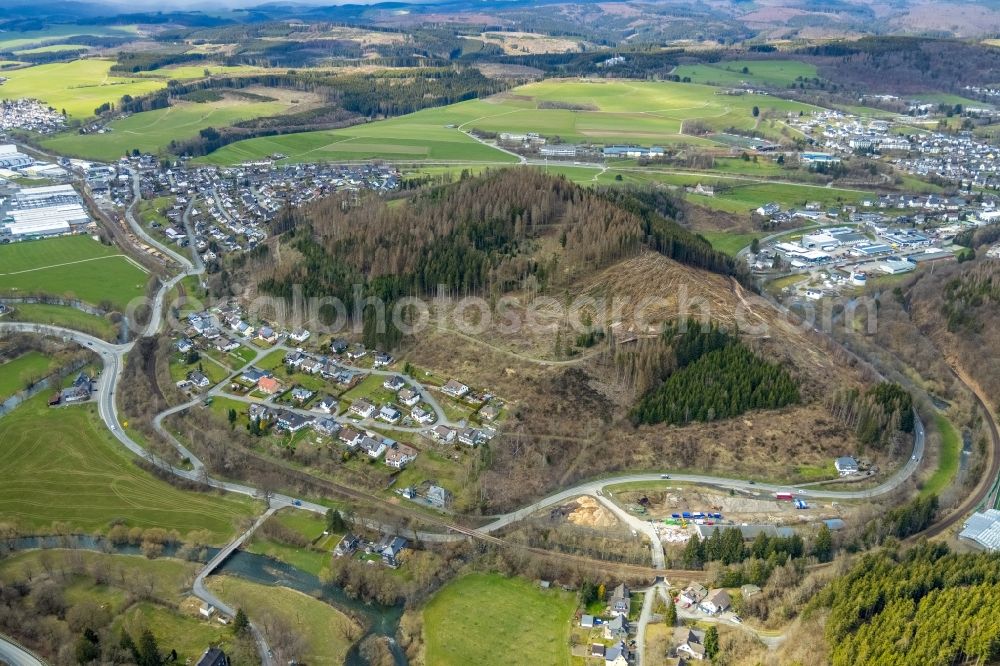 Bad Berleburg from the bird's eye view: Tree dying and forest dying with skeletons of dead trees in the remnants of a forest area in the district Raumland in Bad Berleburg in the state North Rhine-Westphalia, Germany