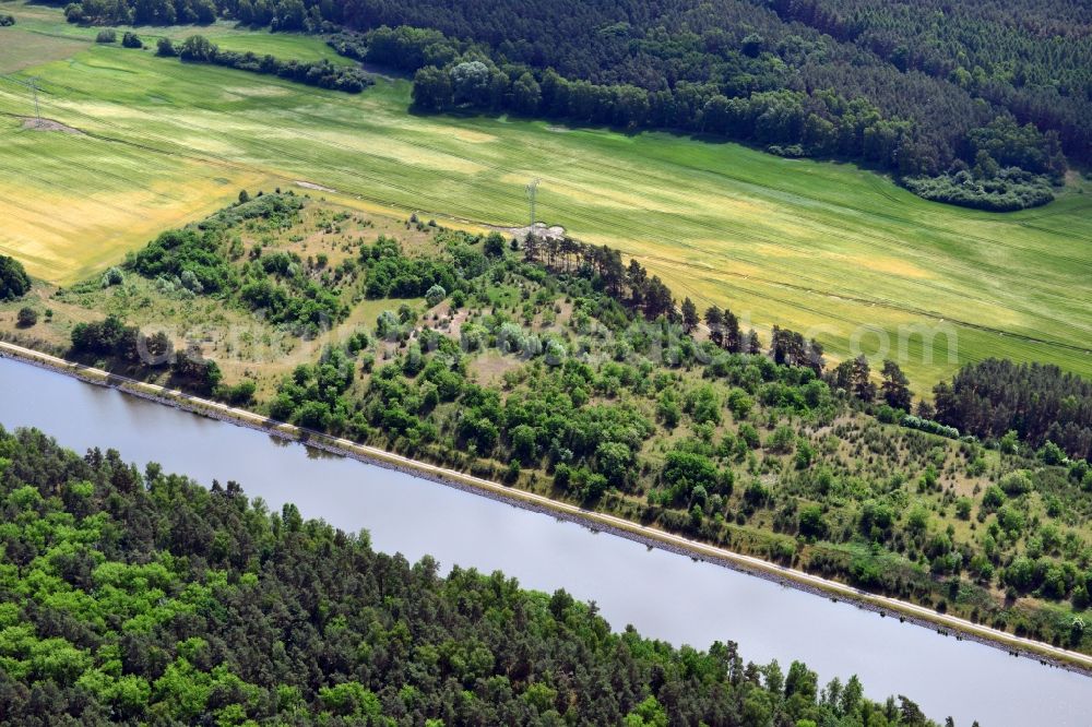 Niegripp from the bird's eye view: Deposition surfaces near by the Niegripp-Detershagen bridge over the Elbe-Havel-Canel in the state Saxony-Anhalt