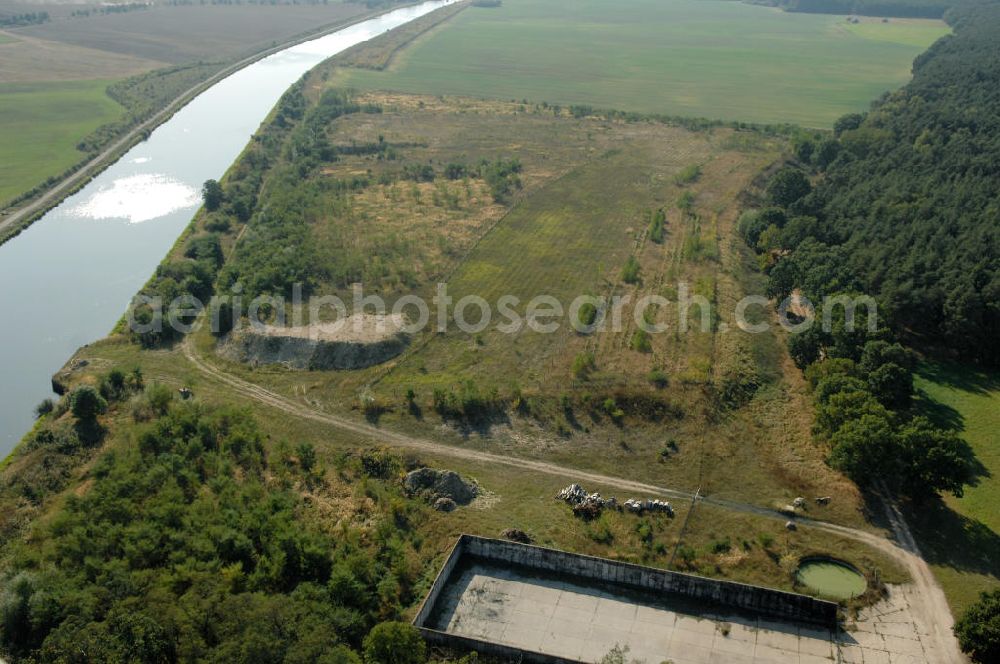 Seedorf from the bird's eye view: Ablagerungsflächen und Ausgleichflächen am Ufer des Elbe-Havel-Kanal bei Seedorf. Kontakt WSV: Wasserstraßen-Neubauamt Magdeburg, 39106 Magdeburg, Tel. +49(0)391 535-0, email: wna-magdeburg@wsv.bund.de