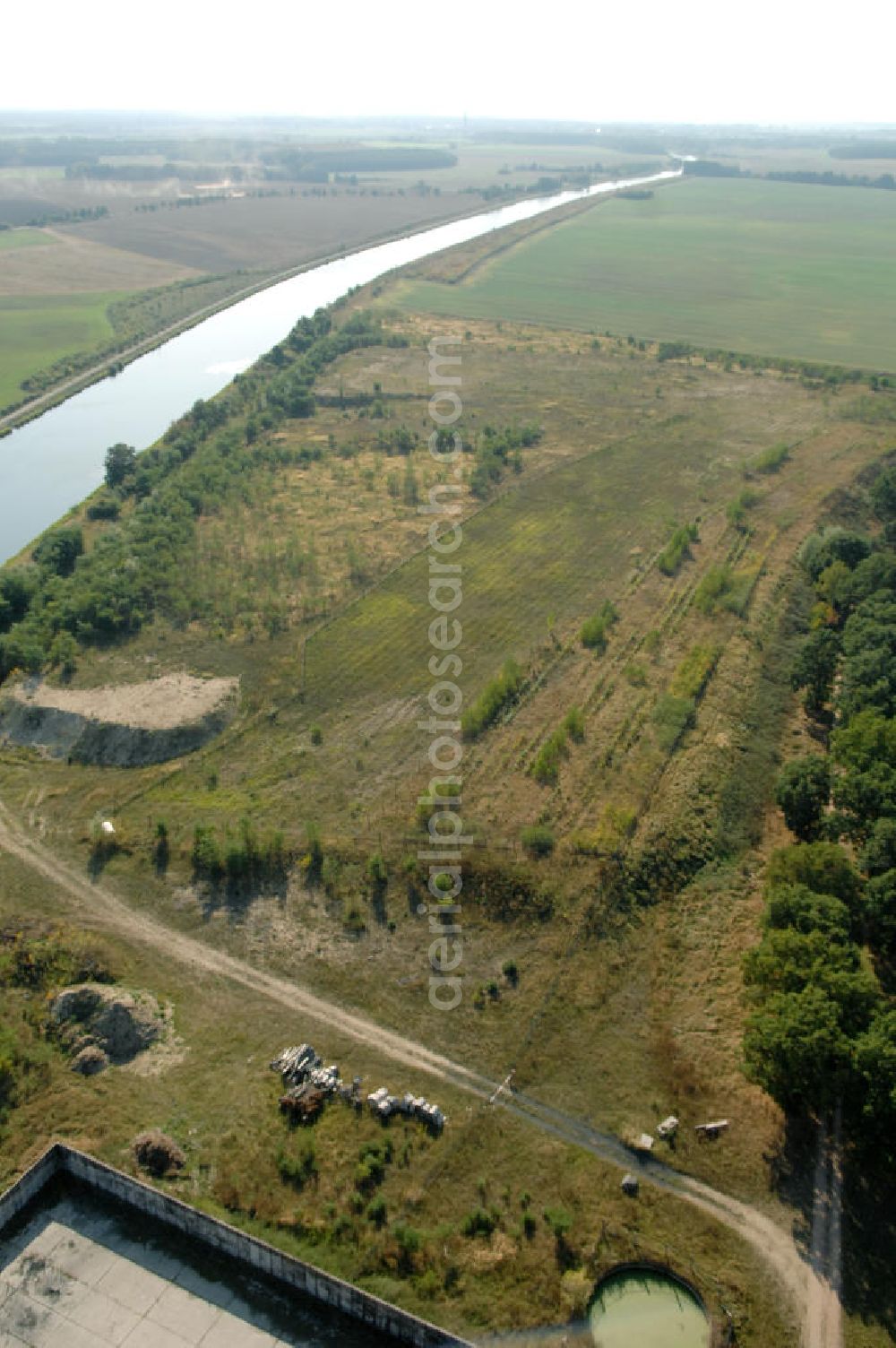 Aerial image Seedorf - Ablagerungsflächen und Ausgleichflächen am Ufer des Elbe-Havel-Kanal bei Seedorf. Kontakt WSV: Wasserstraßen-Neubauamt Magdeburg, 39106 Magdeburg, Tel. +49(0)391 535-0, email: wna-magdeburg@wsv.bund.de