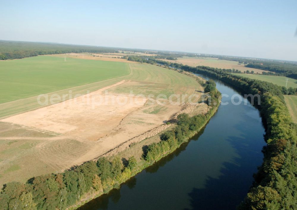 Seedorf from the bird's eye view: Ablagerungsflächen und Ausgleichflächen am Ufer des Elbe-Havel-Kanal bei Seedorf. Kontakt WSV: Wasserstraßen-Neubauamt Magdeburg, 39106 Magdeburg, Tel. +49(0)391 535-0, email: wna-magdeburg@wsv.bund.de