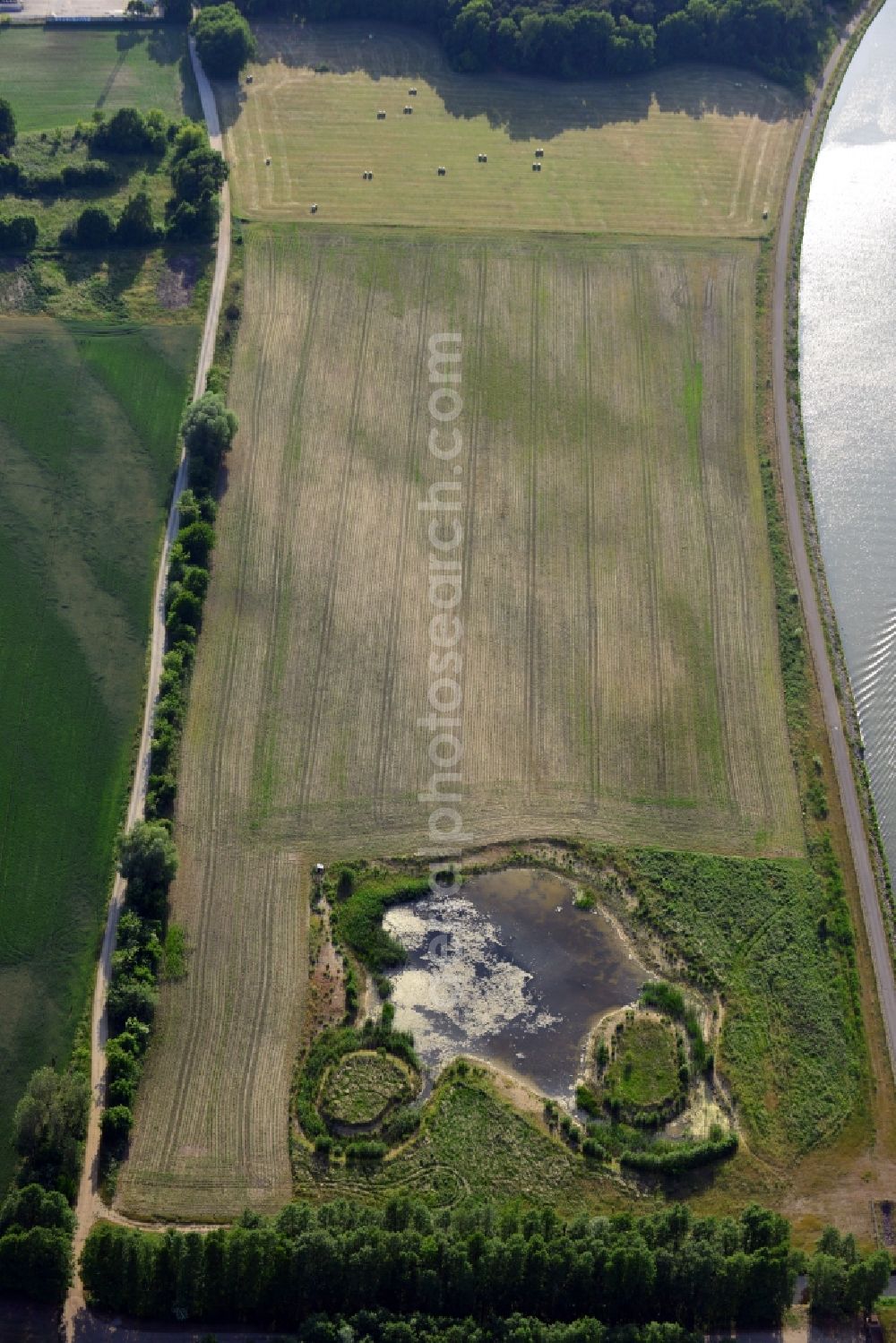 Genthin from above - Deposition surfaces at the works way bridge over the Fiener main on-site preflooder at the Elbe-Havel Canal in Genthin in the state Saxony-Anhalt