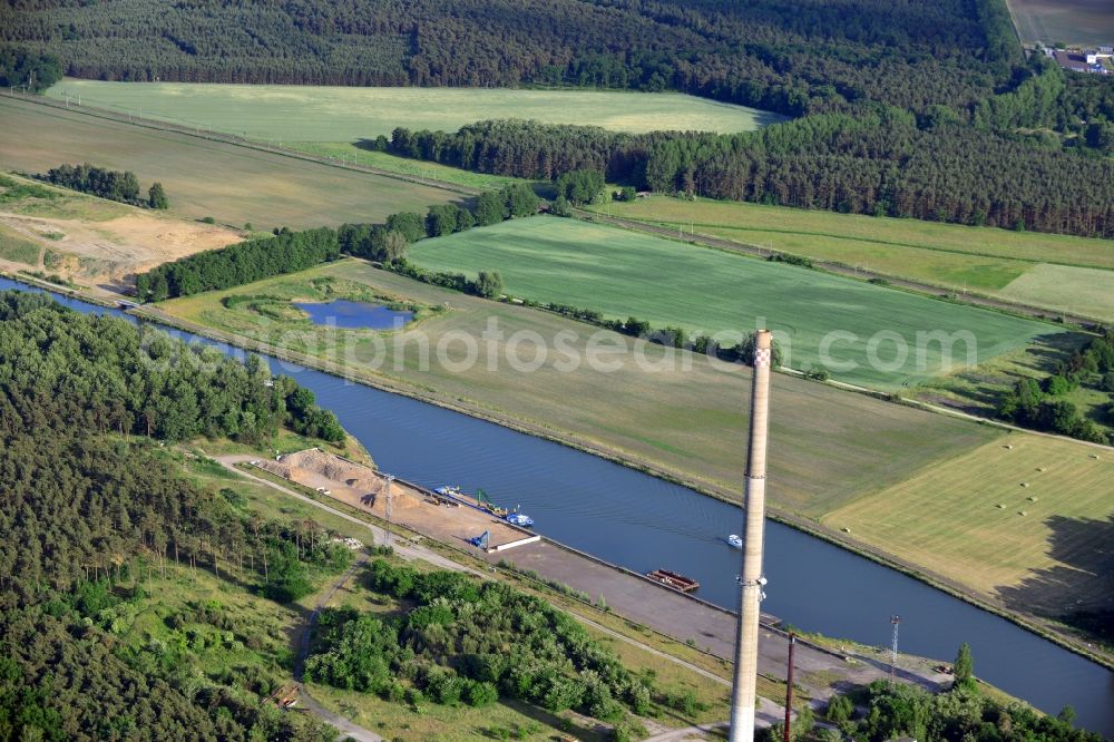 Aerial image Genthin - Deposition surfaces at the works way bridge over the Fiener main on-site preflooder at the Elbe-Havel Canal in Genthin in the state Saxony-Anhalt