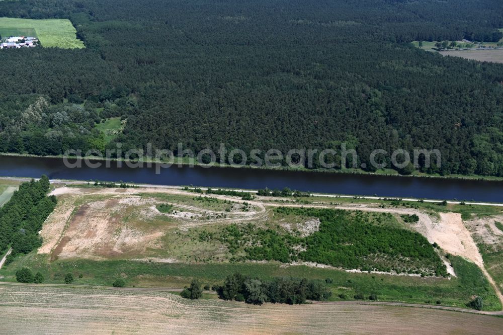 Genthin from the bird's eye view: Deposition surfaces at the works way bridge over the Fiener main on-site preflooder at the Elbe-Havel Canal in Genthin in the state Saxony-Anhalt