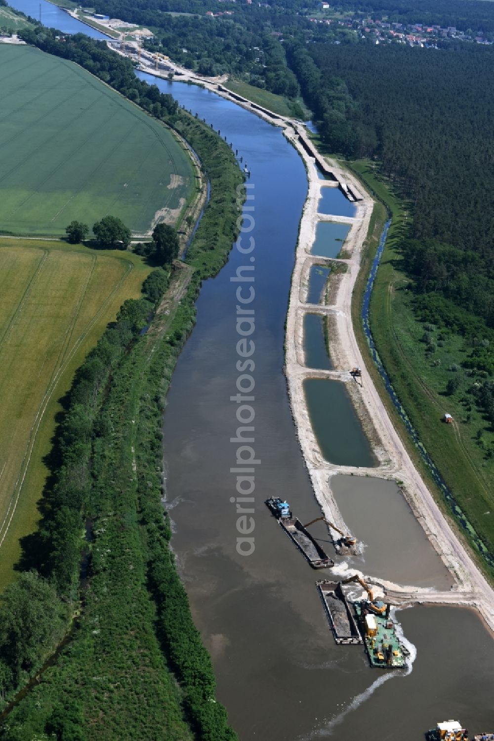 Elbe-Parey from above - Deposition surfaces at the riverside of the Elbe-Havel Canal between the Ihleburger bridge and the Zerben sluice in Saxony-Anhalt