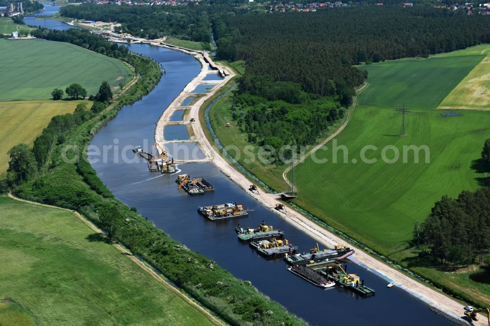 Aerial photograph Elbe-Parey - Deposition surfaces at the riverside of the Elbe-Havel Canal between the Ihleburger bridge and the Zerben sluice in Saxony-Anhalt