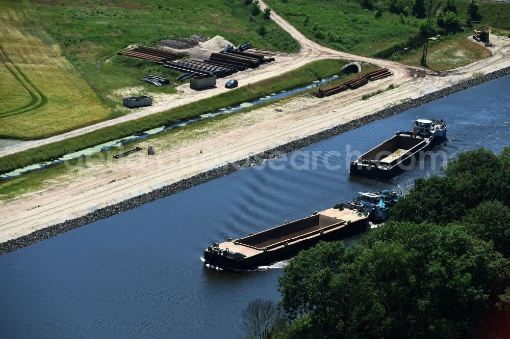 Aerial photograph Elbe-Parey - Deposition surfaces at the riverside of the Elbe-Havel Canal between the Ihleburger bridge and the Zerben sluice in Saxony-Anhalt